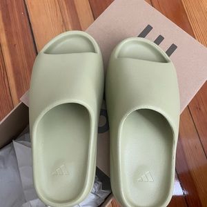 Resin yeezy slides